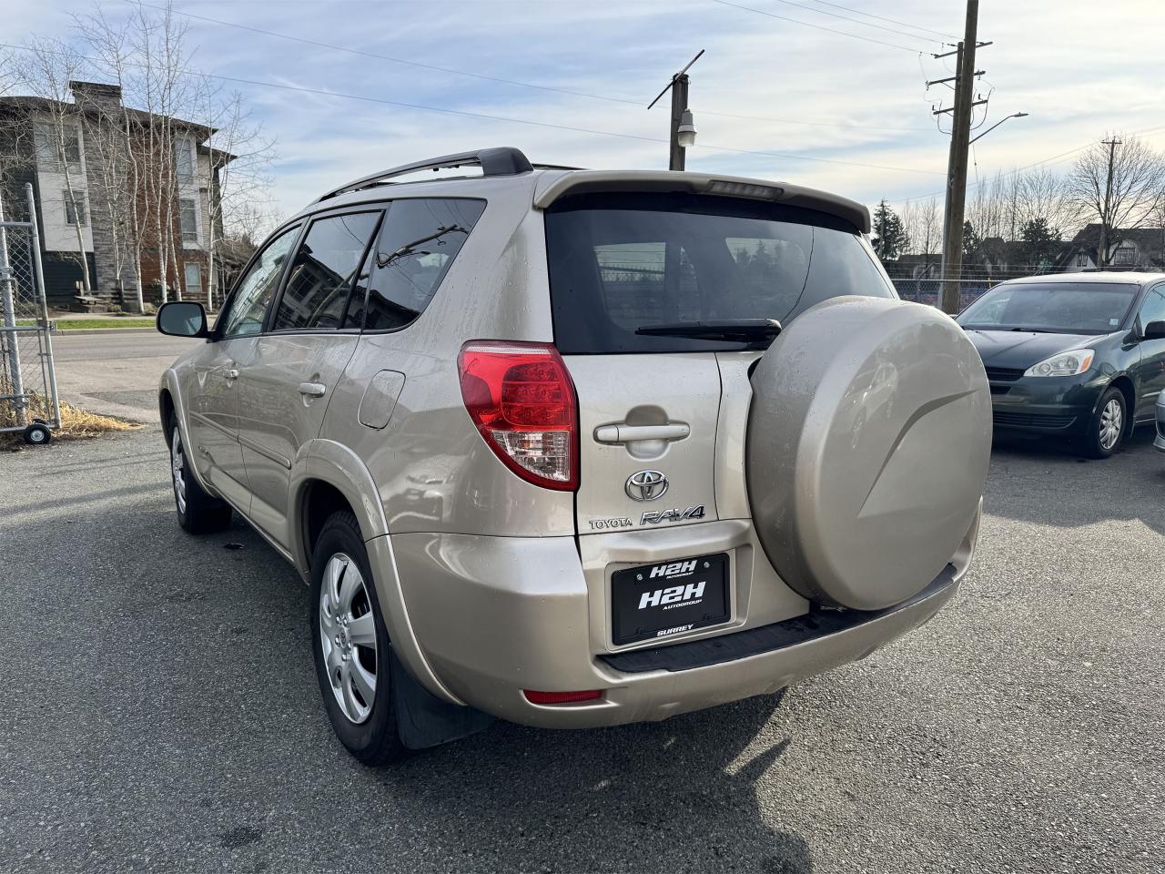 2007 Toyota RAV4 Limited FINANCING AVAILABLE Photo8