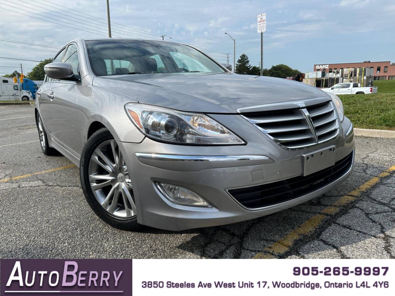 Used 2012 Hyundai Genesis 4dr Sdn V6 w/Premium Pkg for sale in Woodbridge, ON