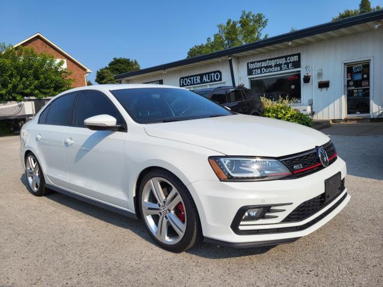 Used 2017 Volkswagen Jetta 2.0T GLi for sale in Waterdown, ON