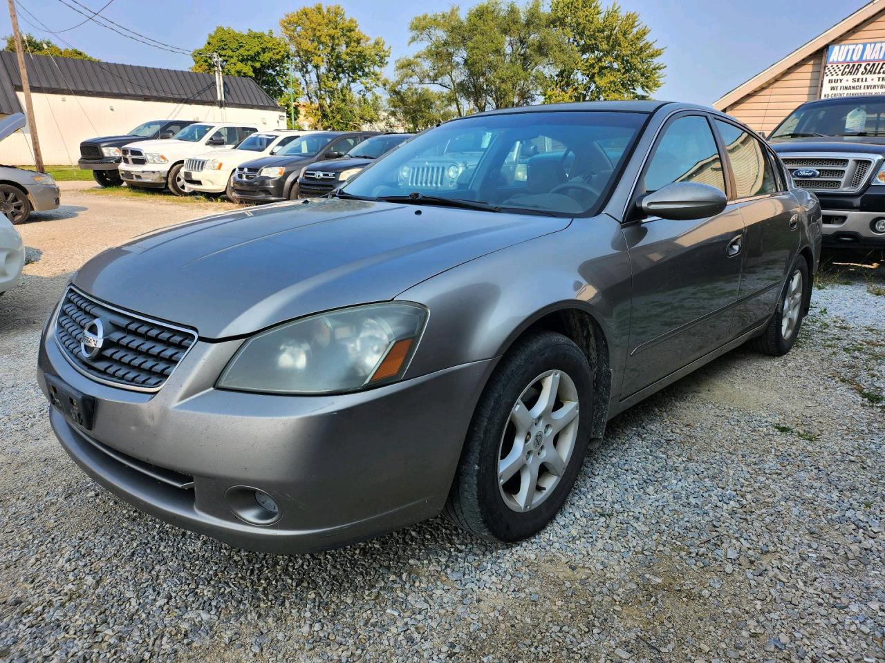 Used 2005 Nissan Altima 4DR SDN 2.5 for sale in Windsor, ON