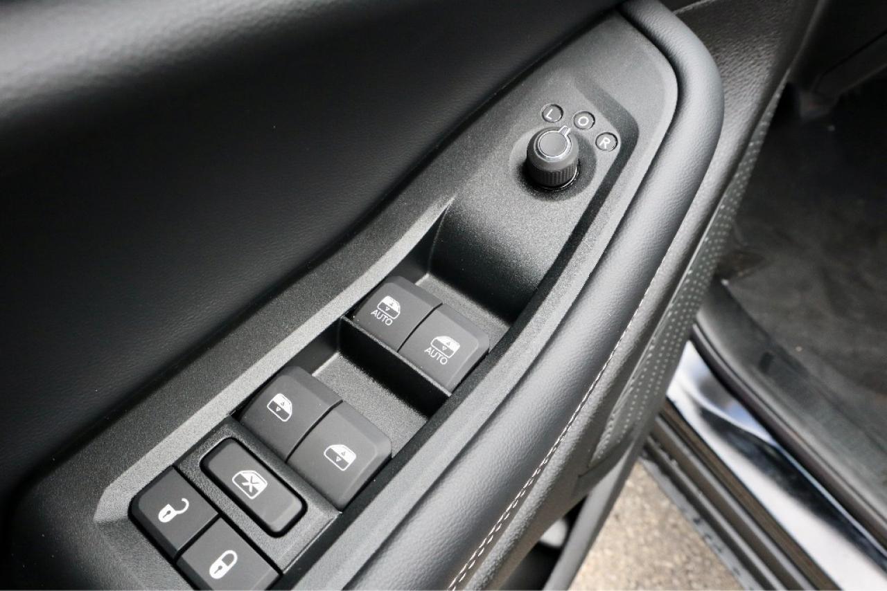 2025 Jeep Grand Cherokee Altitude 4x4 | DEMO | Photo