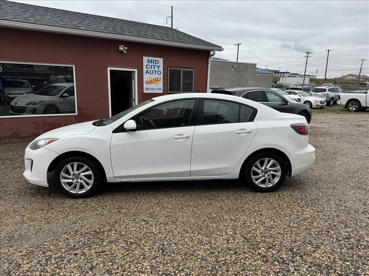 Used 2013 Mazda MAZDA3 GS 5 SPEED MANUAL for sale in Saskatoon, SK