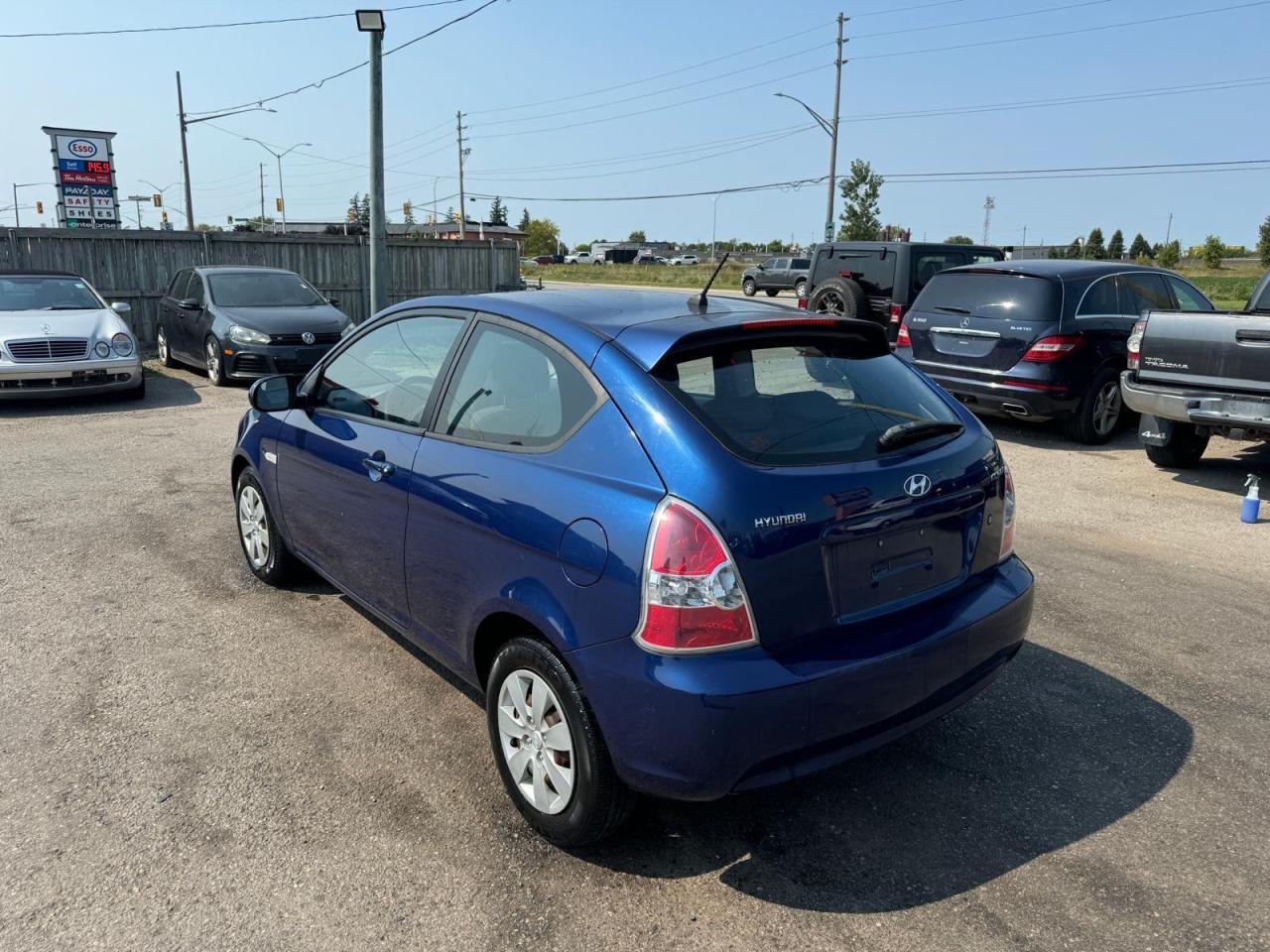 2010 Hyundai Accent GL, HATCHBACK, AUTO, ONLY 51,000KMS, CERTIFIED - Photo #3