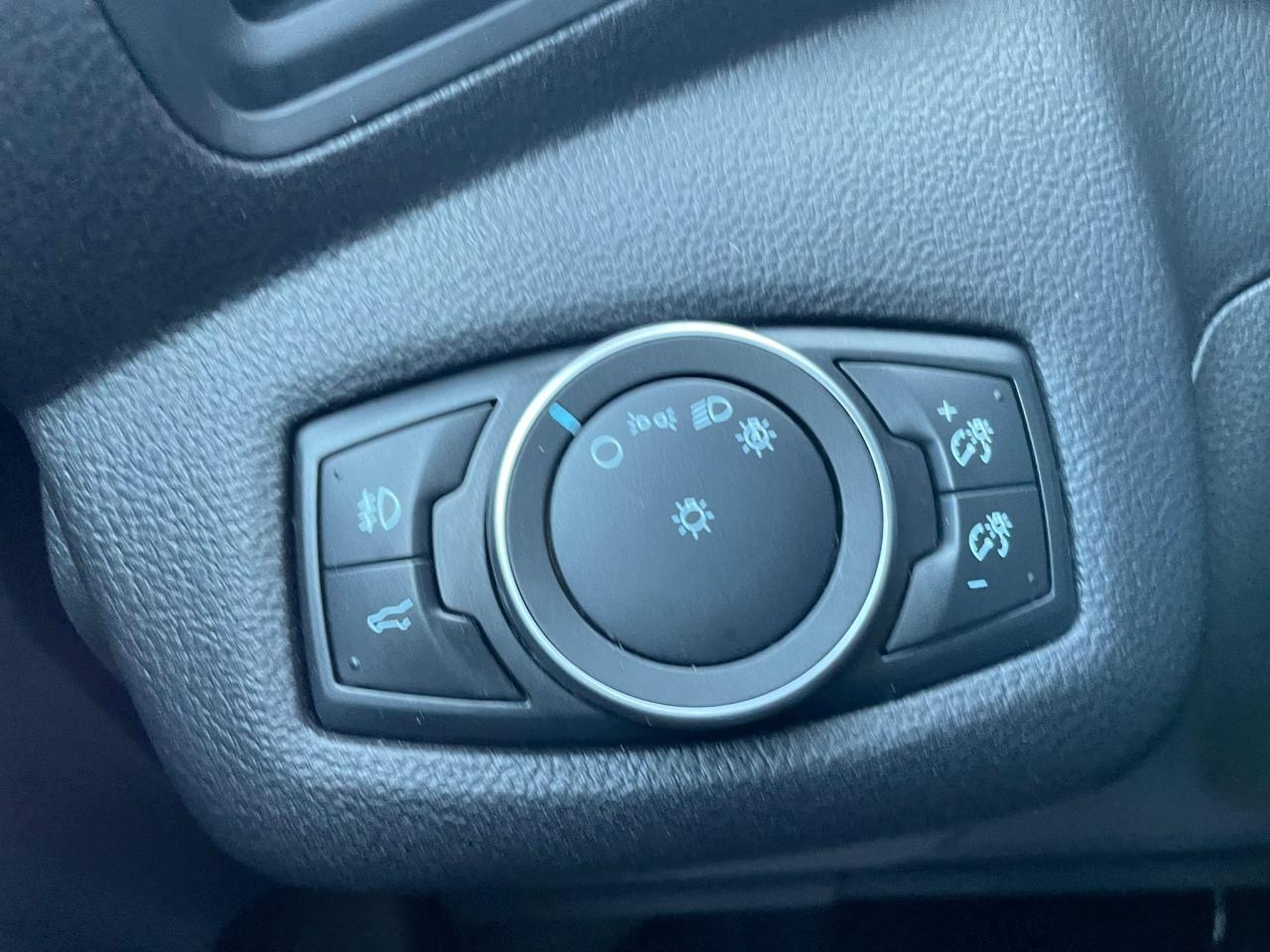 2019 Ford Escape SE 4WD NO ACCIDENT B-TOOTH CAMERA REMOTE START - Photo #23