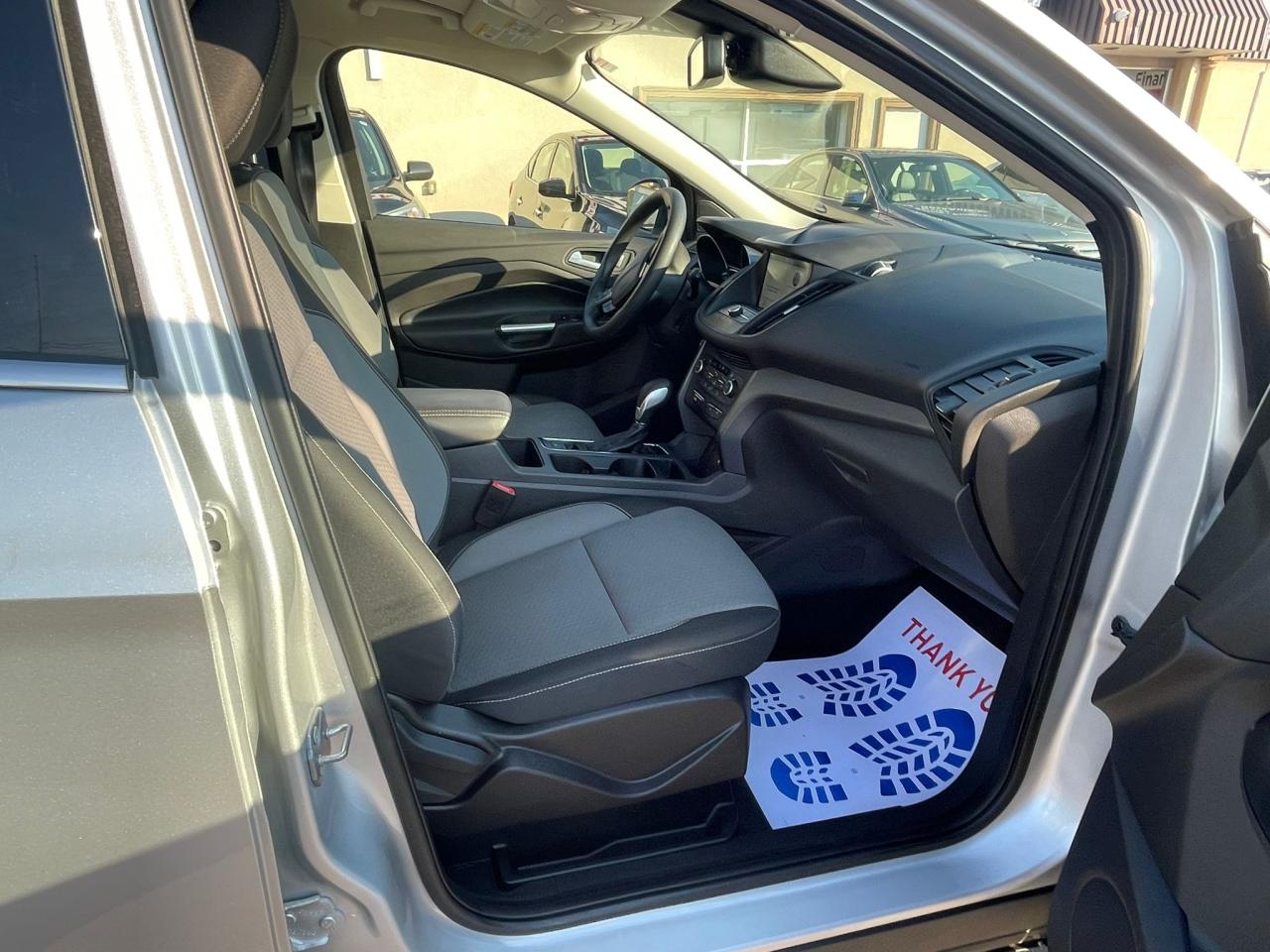 2019 Ford Escape SE 4WD NO ACCIDENT B-TOOTH CAMERA REMOTE START - Photo #31