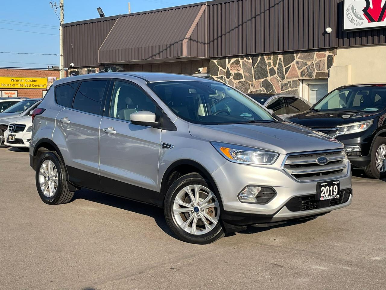 2019 Ford Escape SE 4WD NO ACCIDENT B-TOOTH CAMERA REMOTE START - Photo #1