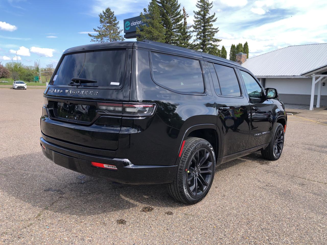 New 2024 Jeep Grand Wagoneer Série II Obsidian 4x4 for sale in Medicine Hat, AB