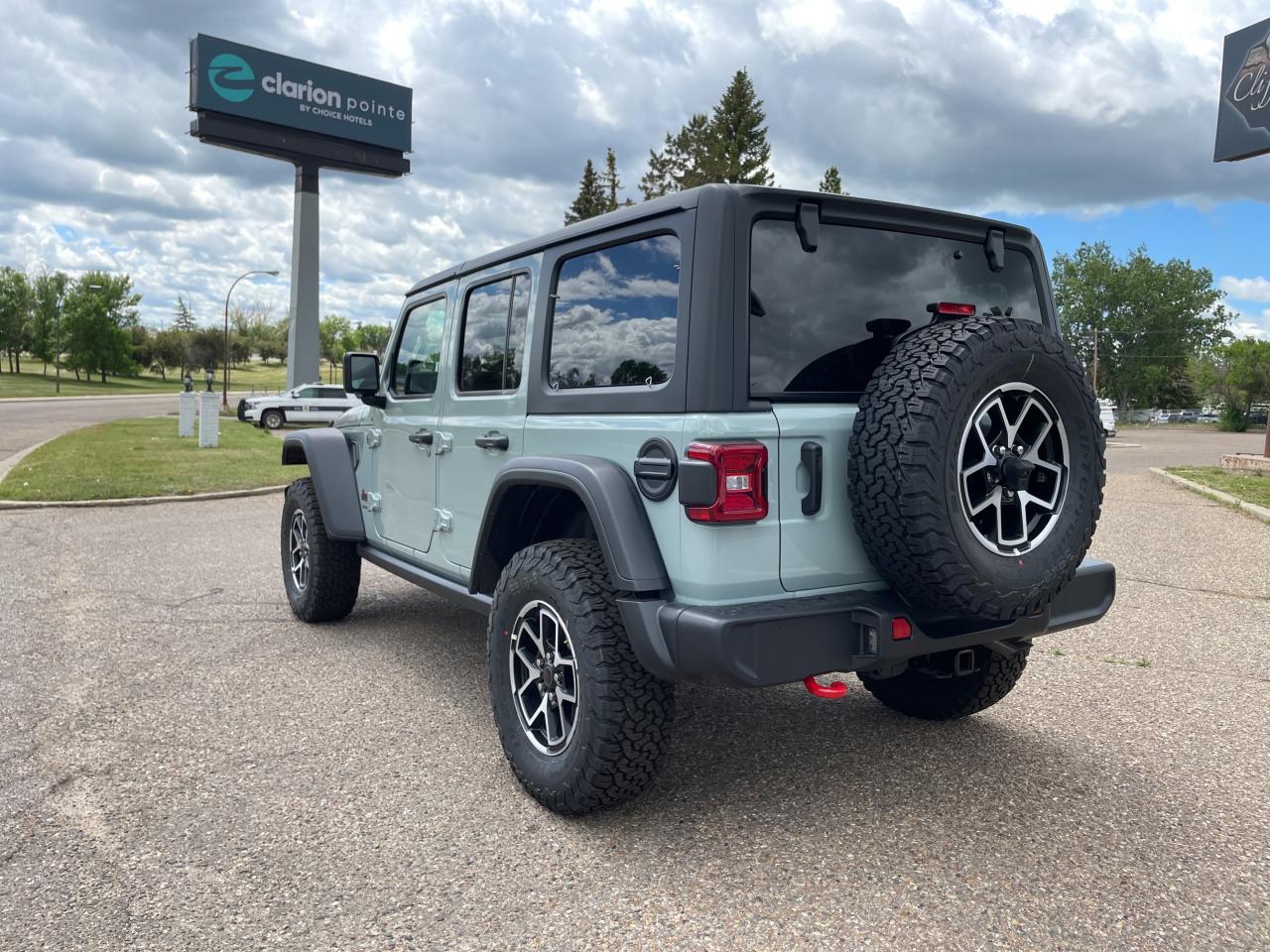 New 2024 Jeep Wrangler Rubicon 4 portes 4x4 for sale in Medicine Hat, AB