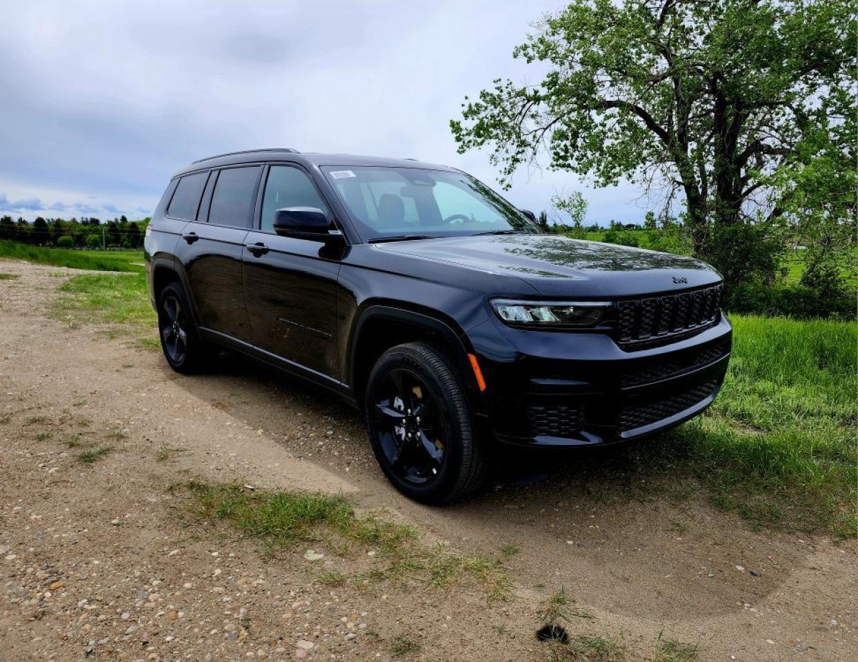 New 2024 Jeep Grand Cherokee L Altitude 4x4 for sale in Medicine Hat, AB