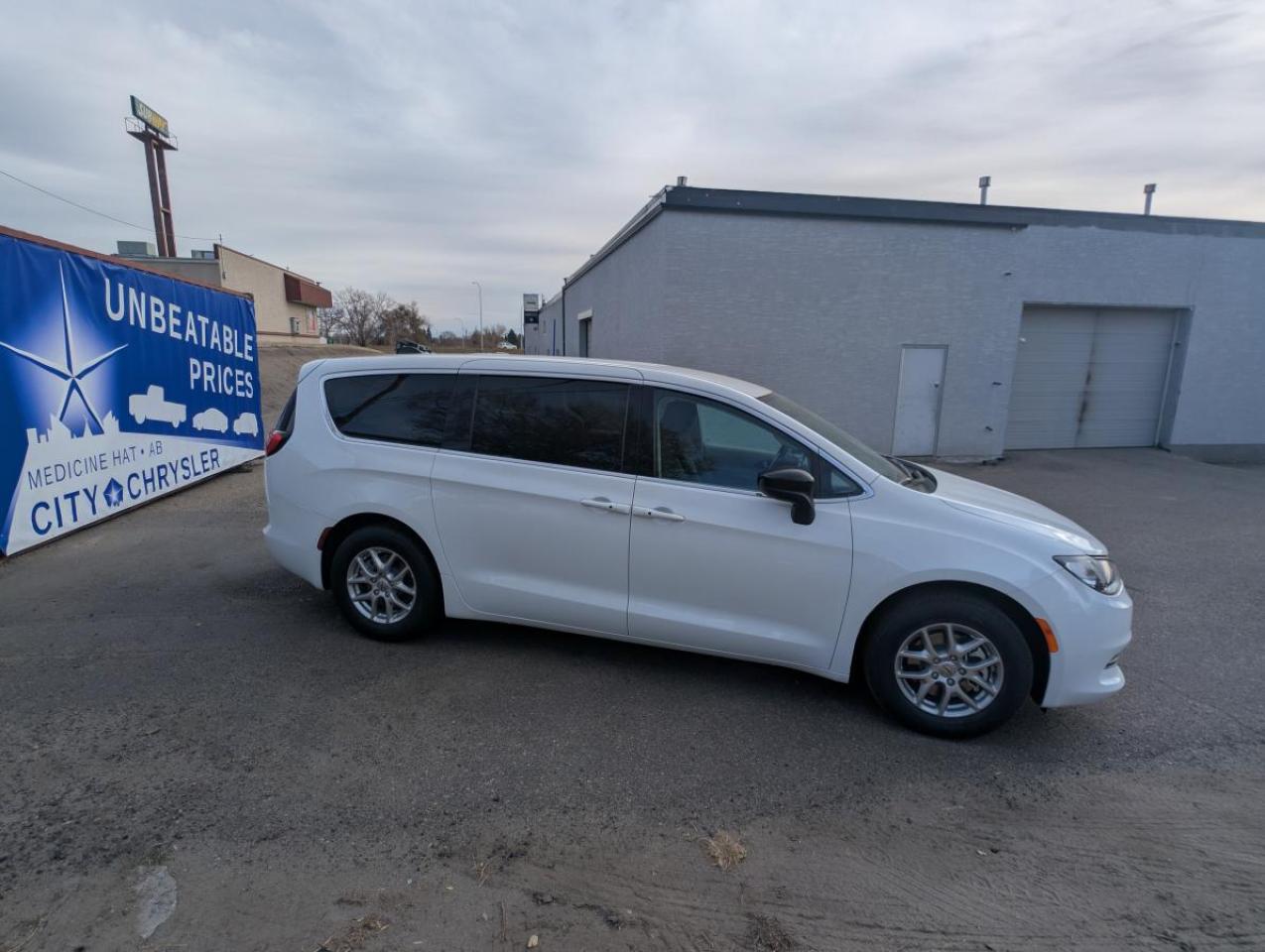 New 2024 Dodge Grand Caravan SXT 2RM for sale in Medicine Hat, AB