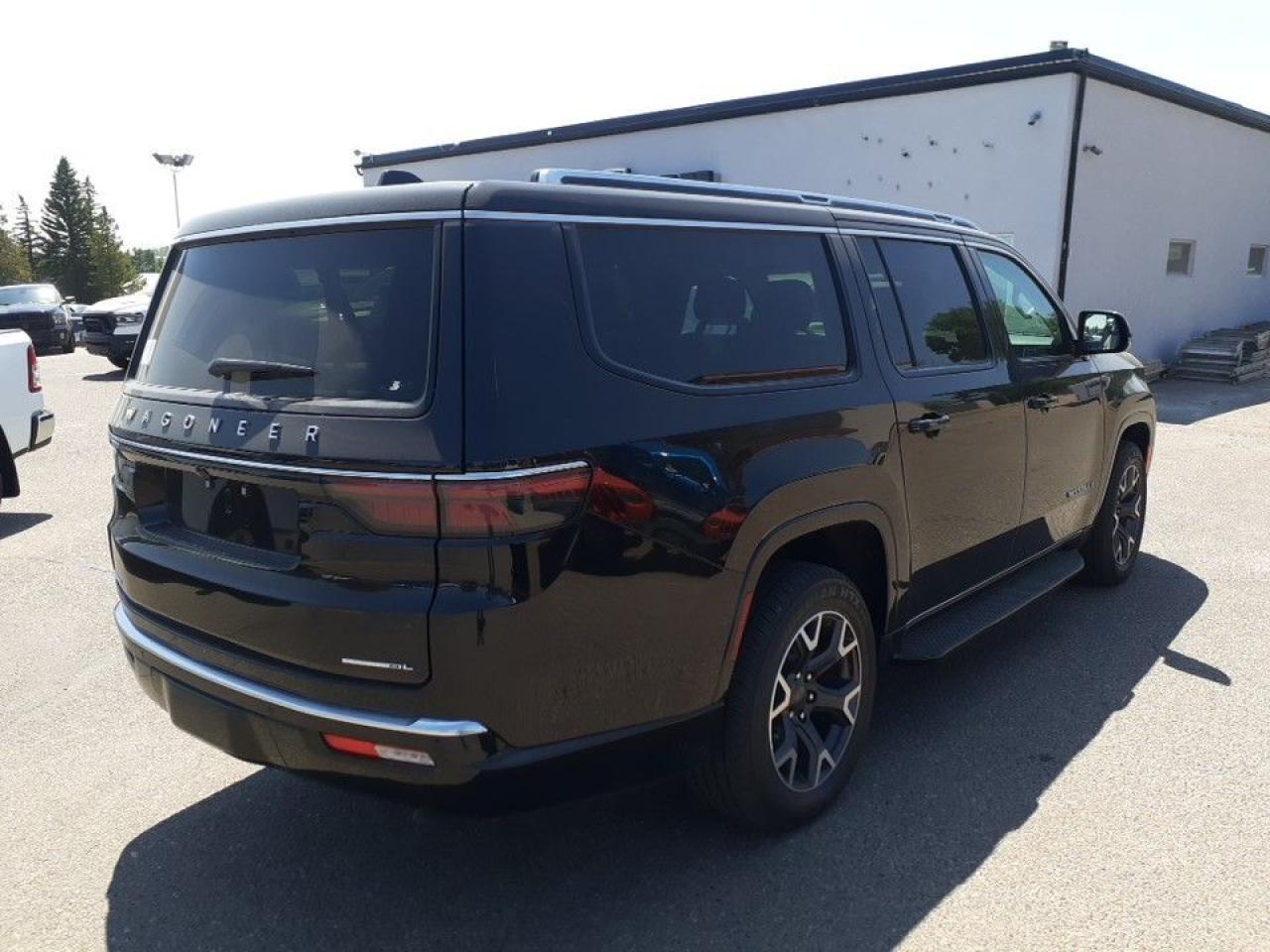 New 2023 Jeep Wagoneer L Série III 4x4 for sale in Medicine Hat, AB