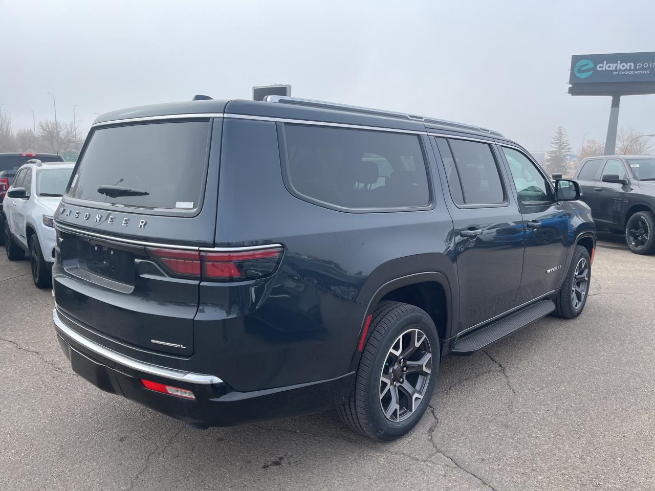 New 2023 Jeep Wagoneer L Série III 4x4 for sale in Medicine Hat, AB