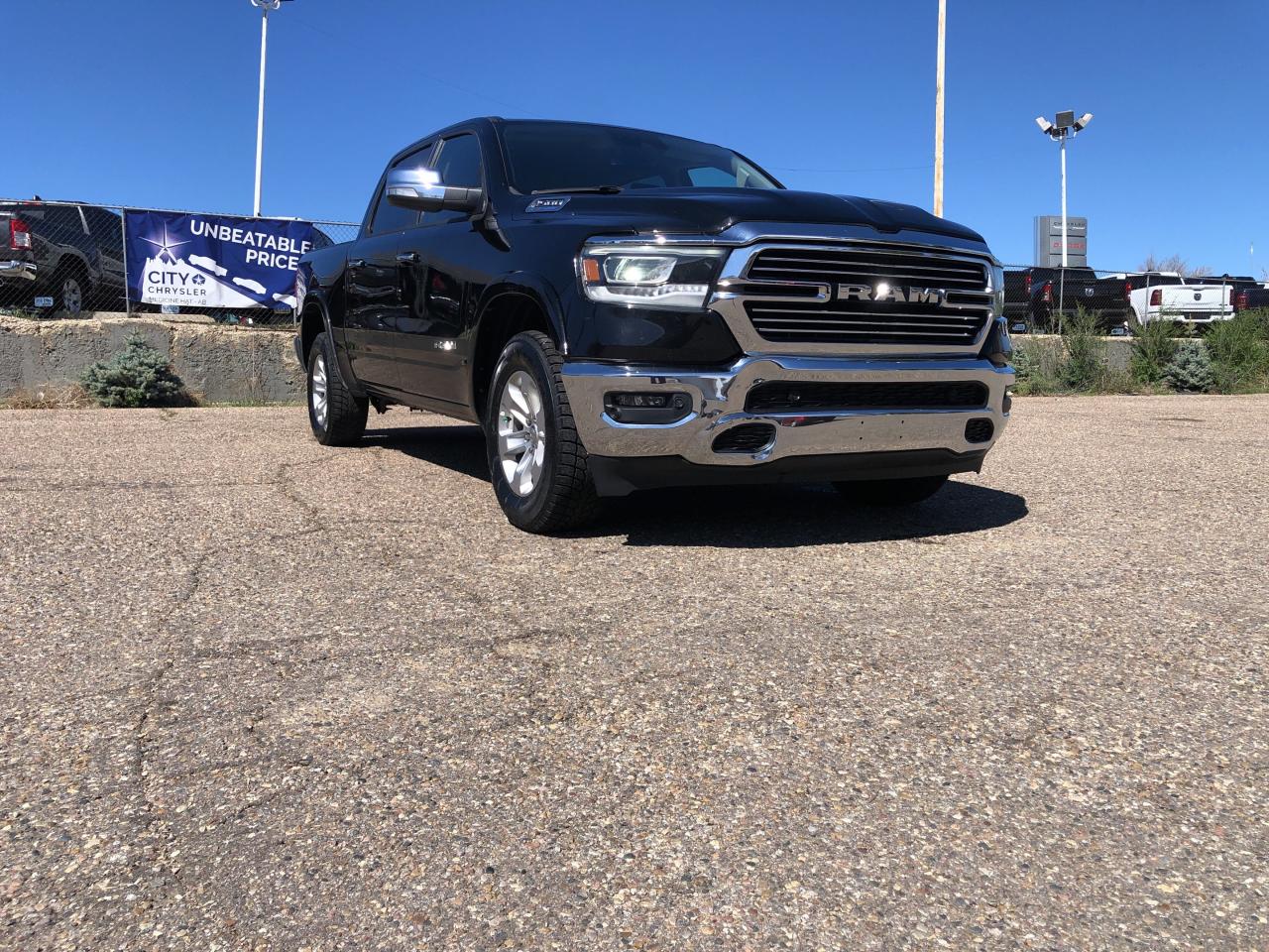 Used 2022 RAM 1500 Laramie cabine d'équipe 4x4 caisse de 5 pi 7 po for sale in Medicine Hat, AB