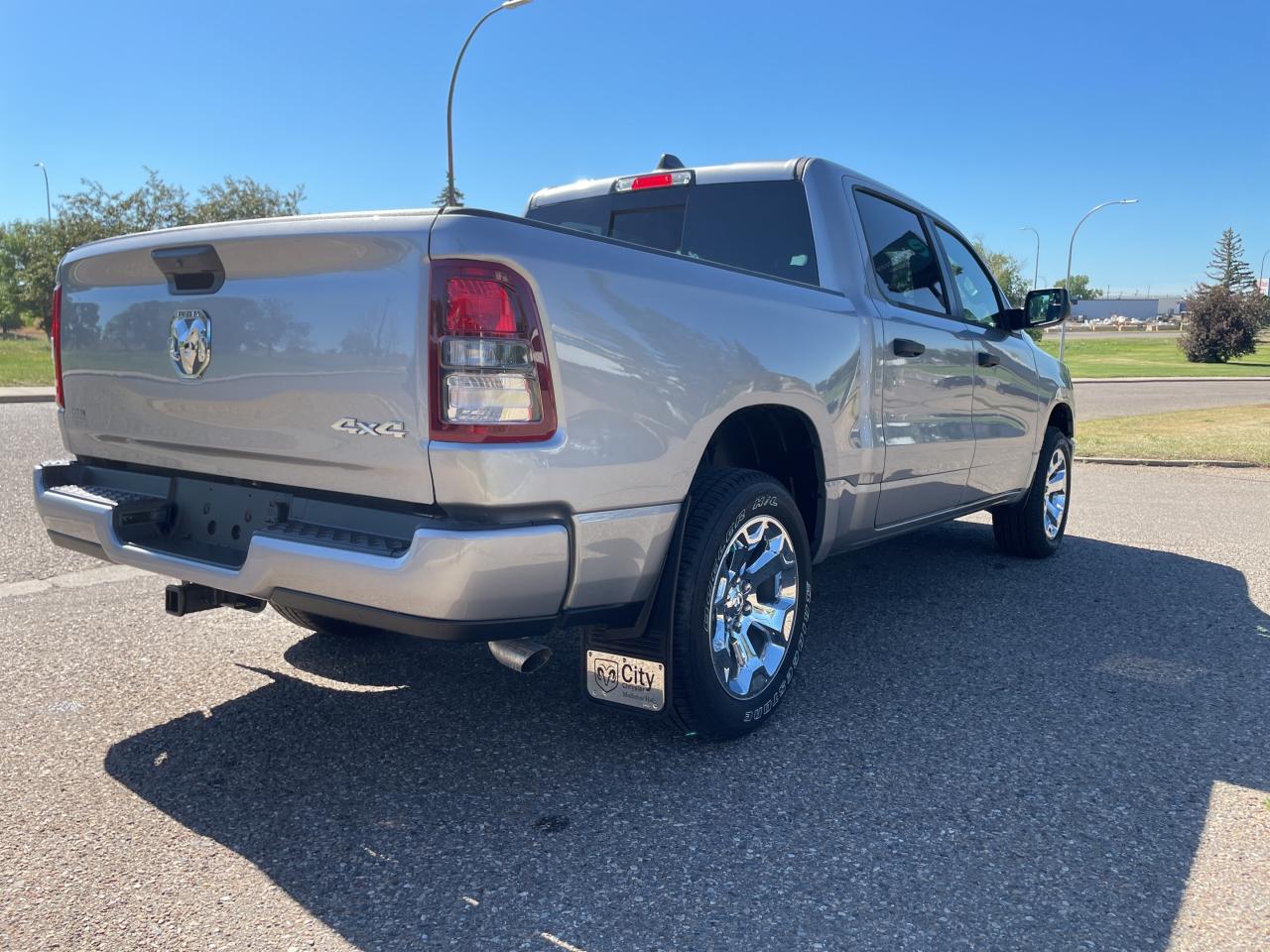 New 2024 RAM 1500 Tradesman cabine d'équipe 4x4 caisse de 5 pi 7 po for sale in Medicine Hat, AB