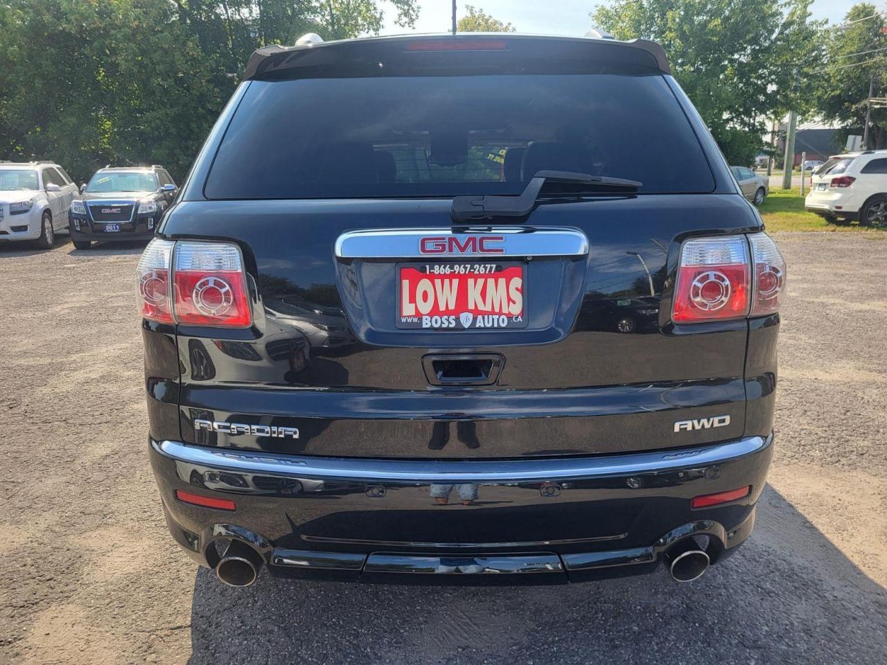 2012 GMC Acadia Denali FWD Photo3