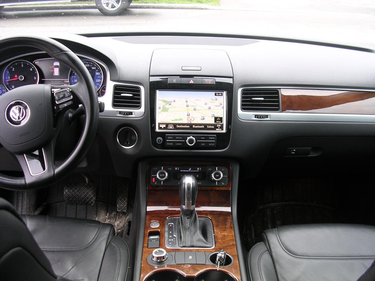 2014 Volkswagen Touareg Highline TDI - Photo #8
