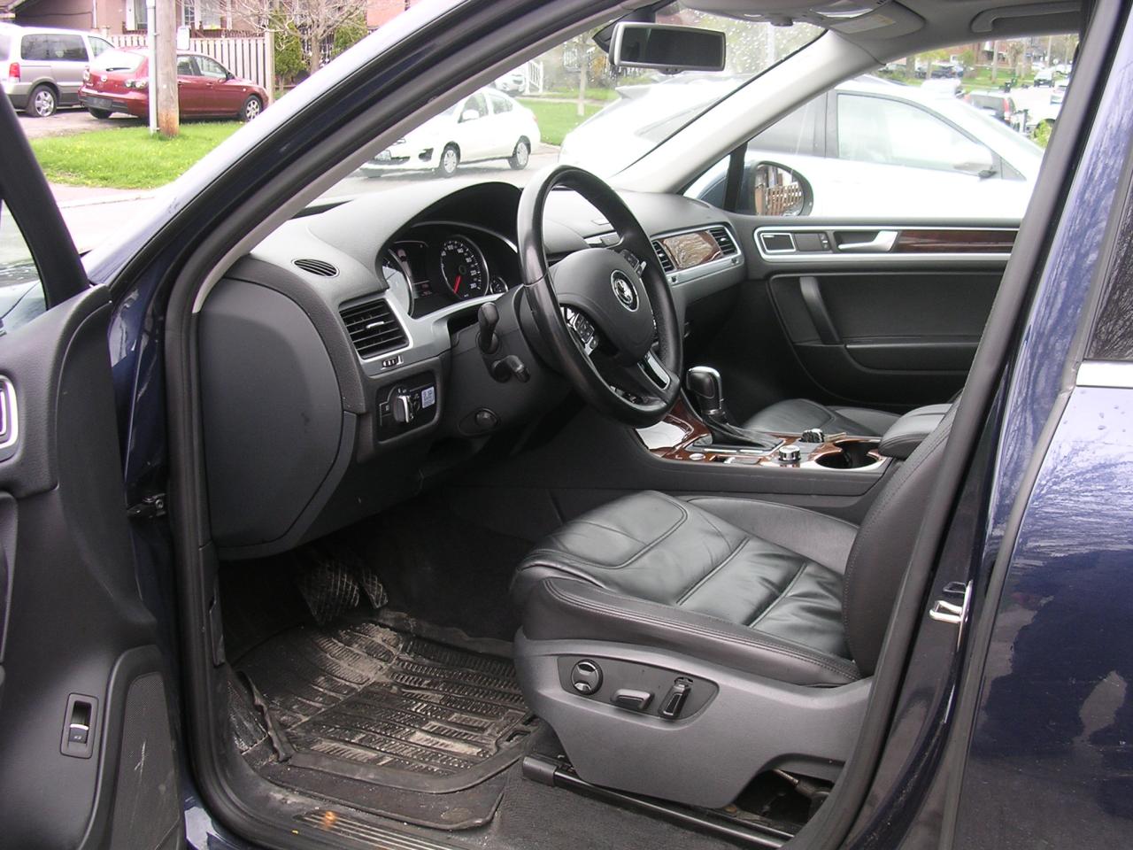 2014 Volkswagen Touareg Highline TDI - Photo #5