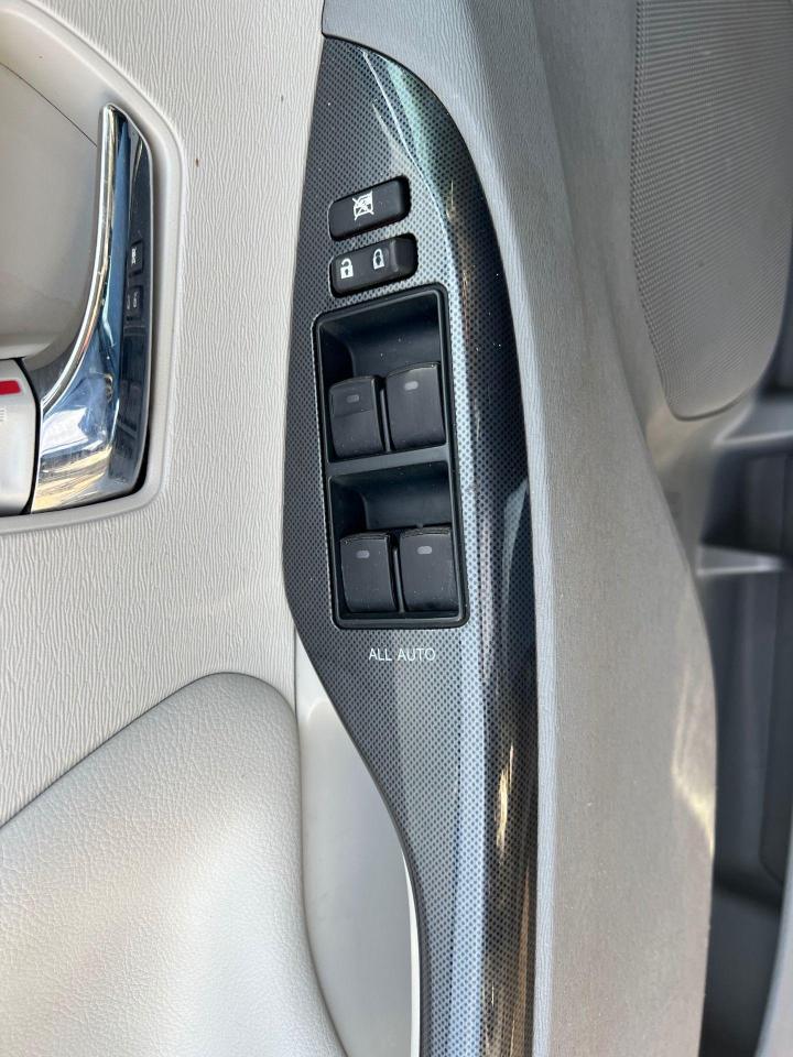 2014 Toyota Sienna SE - Photo #7