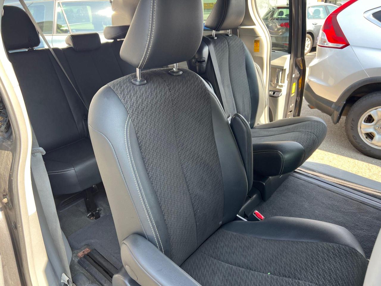 2014 Toyota Sienna SE - Photo #11