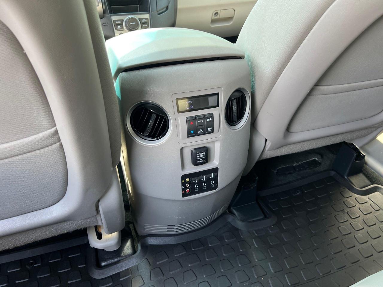 2015 Honda Pilot EX-L - Photo #11
