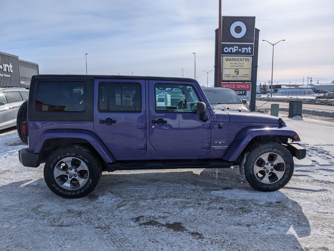 2017 Jeep Wrangler Unlimited Sahara - Photo #3