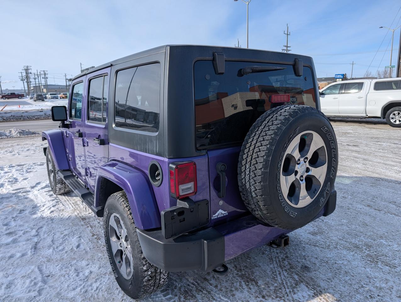 2017 Jeep Wrangler Unlimited Sahara - Photo #5