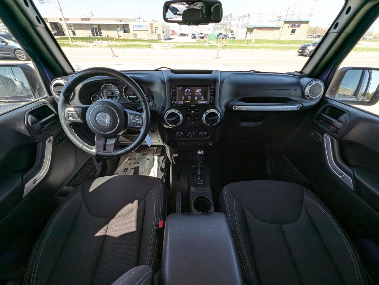 2017 Jeep Wrangler Unlimited Sahara | Command Start | Heated Seats - Photo #8