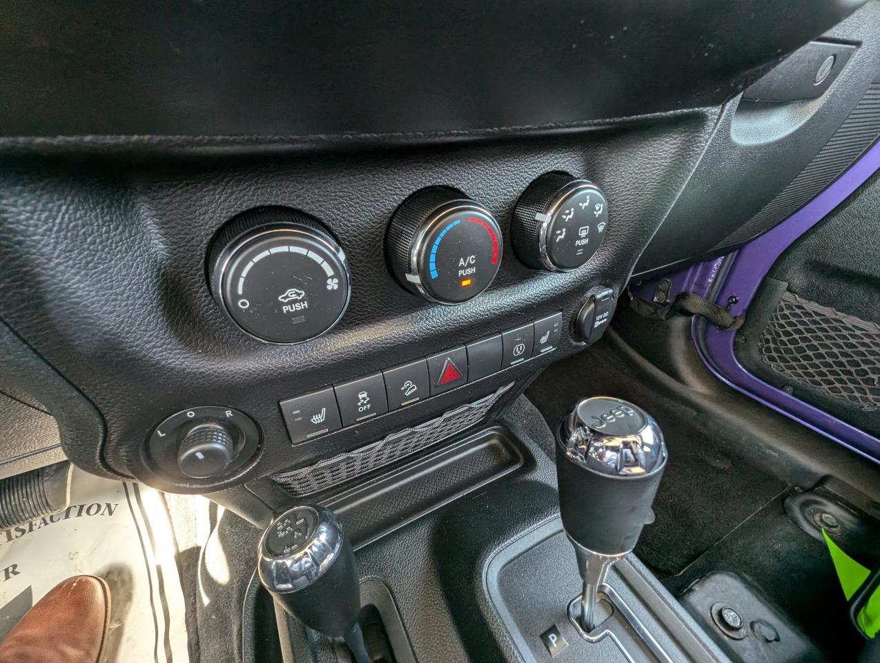 2017 Jeep Wrangler Unlimited Sahara | Command Start | Heated Seats - Photo #14