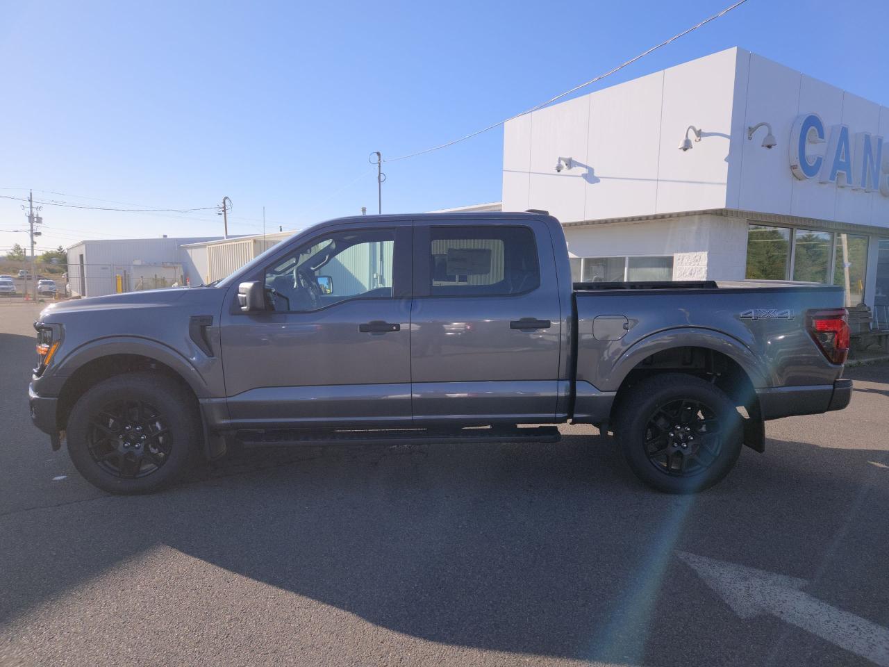 2024 Ford F-150 STX 4WD SUPERCREW 5.5' BOX Photo