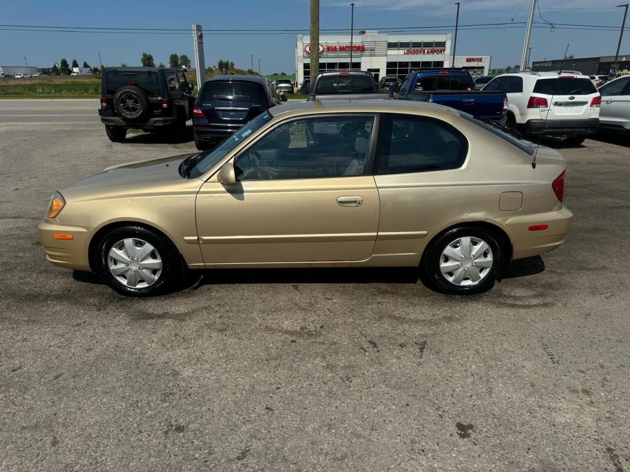 2003 Hyundai Accent COUPE, UNDERCOATED, AUTO, ONLY 101KMS, CERTIFIED - Photo #2