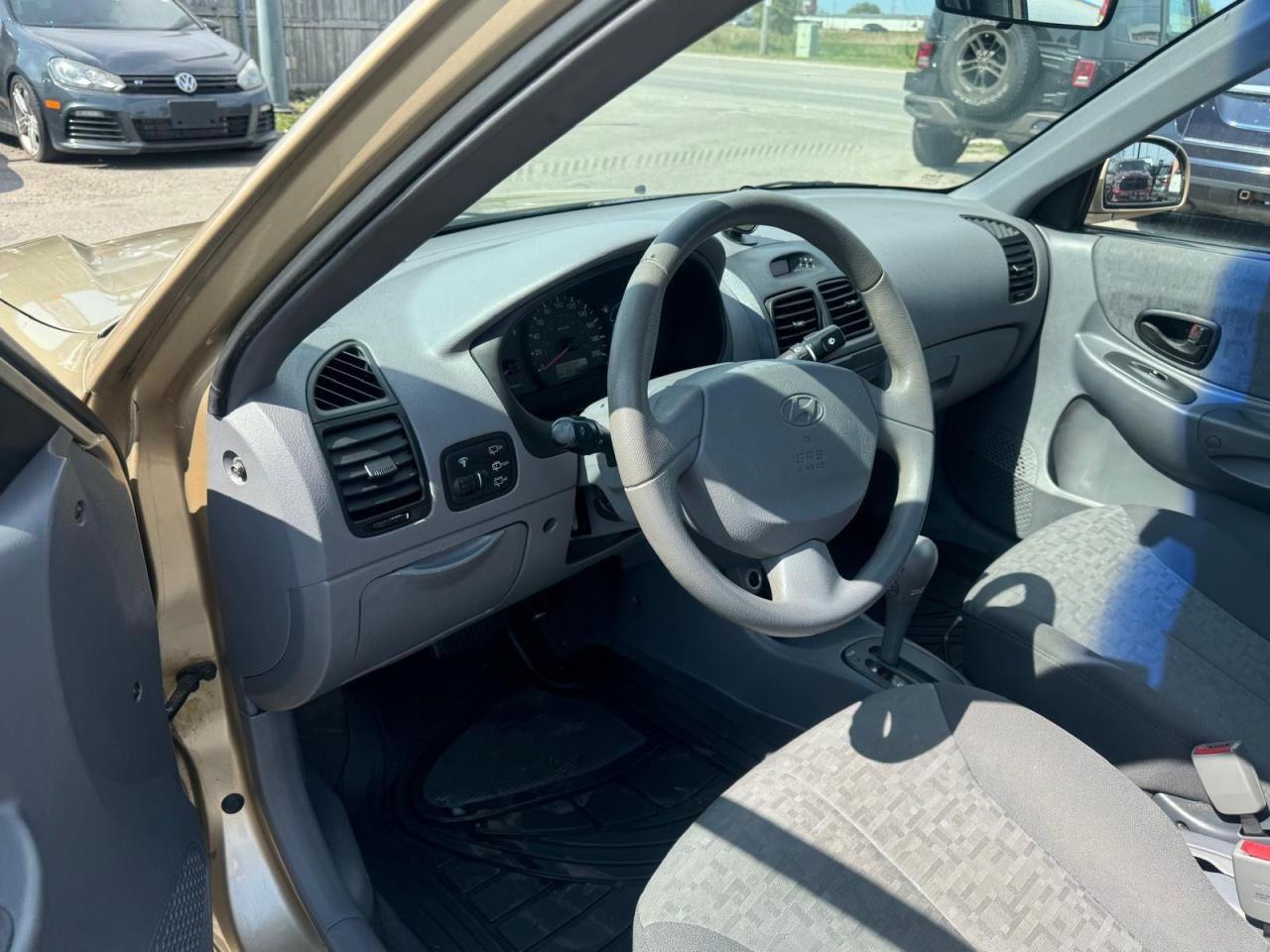 2003 Hyundai Accent COUPE, UNDERCOATED, AUTO, ONLY 101KMS, CERTIFIED - Photo #11