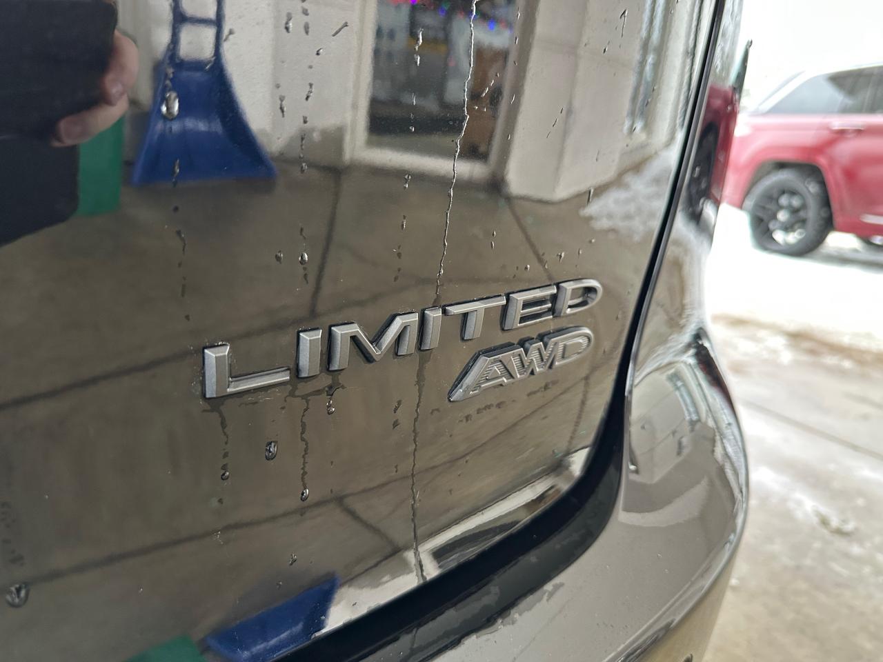 2025 Chrysler Pacifica Limited Photo