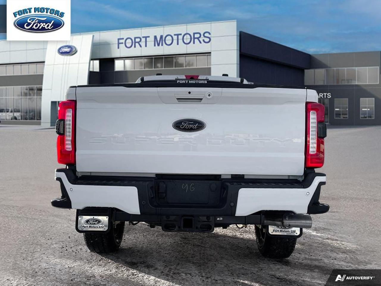 2024 Ford SUPERDUTY F-350® Lariat® Photo4