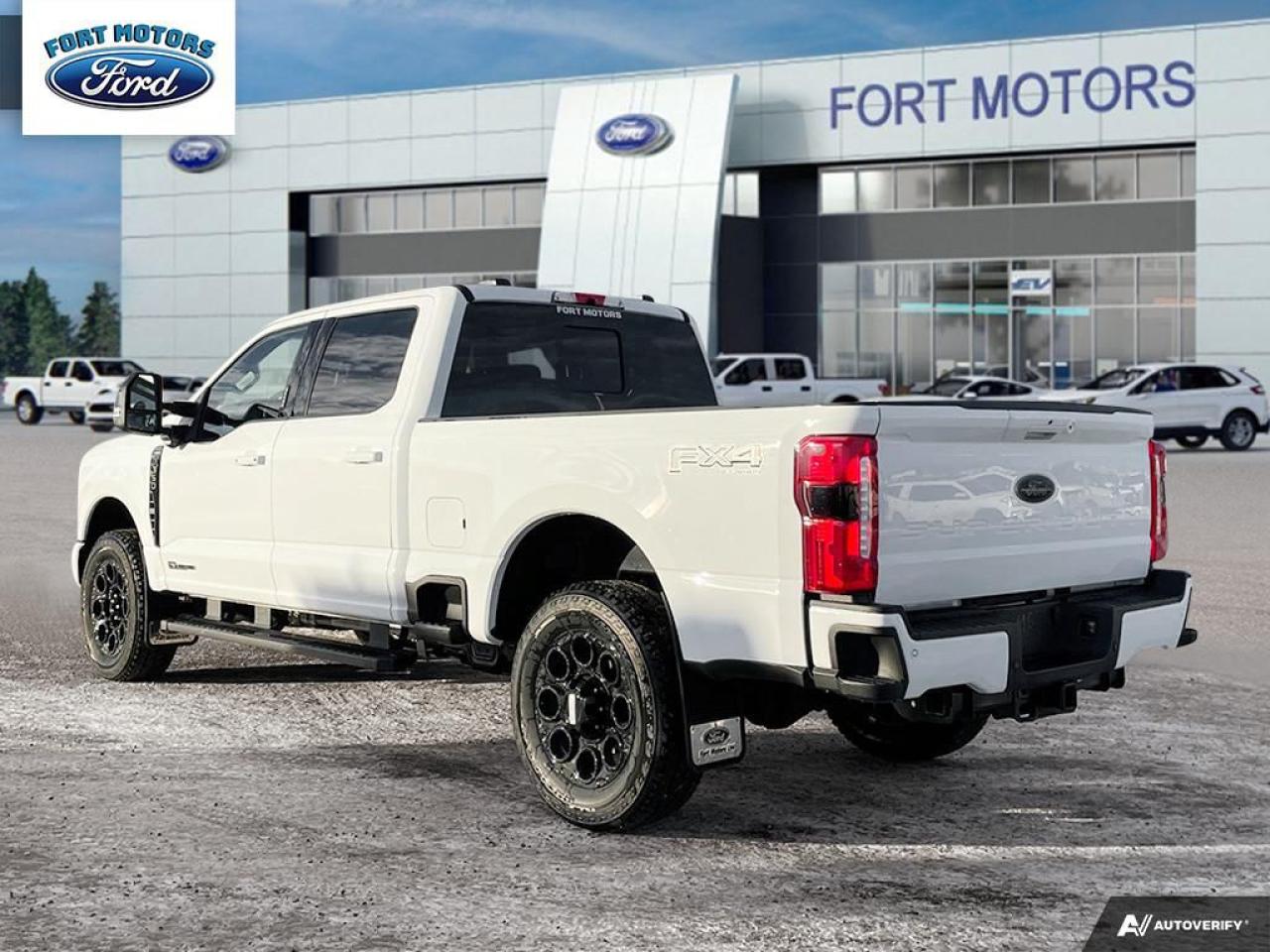 2024 Ford SUPERDUTY F-350® Lariat® Photo