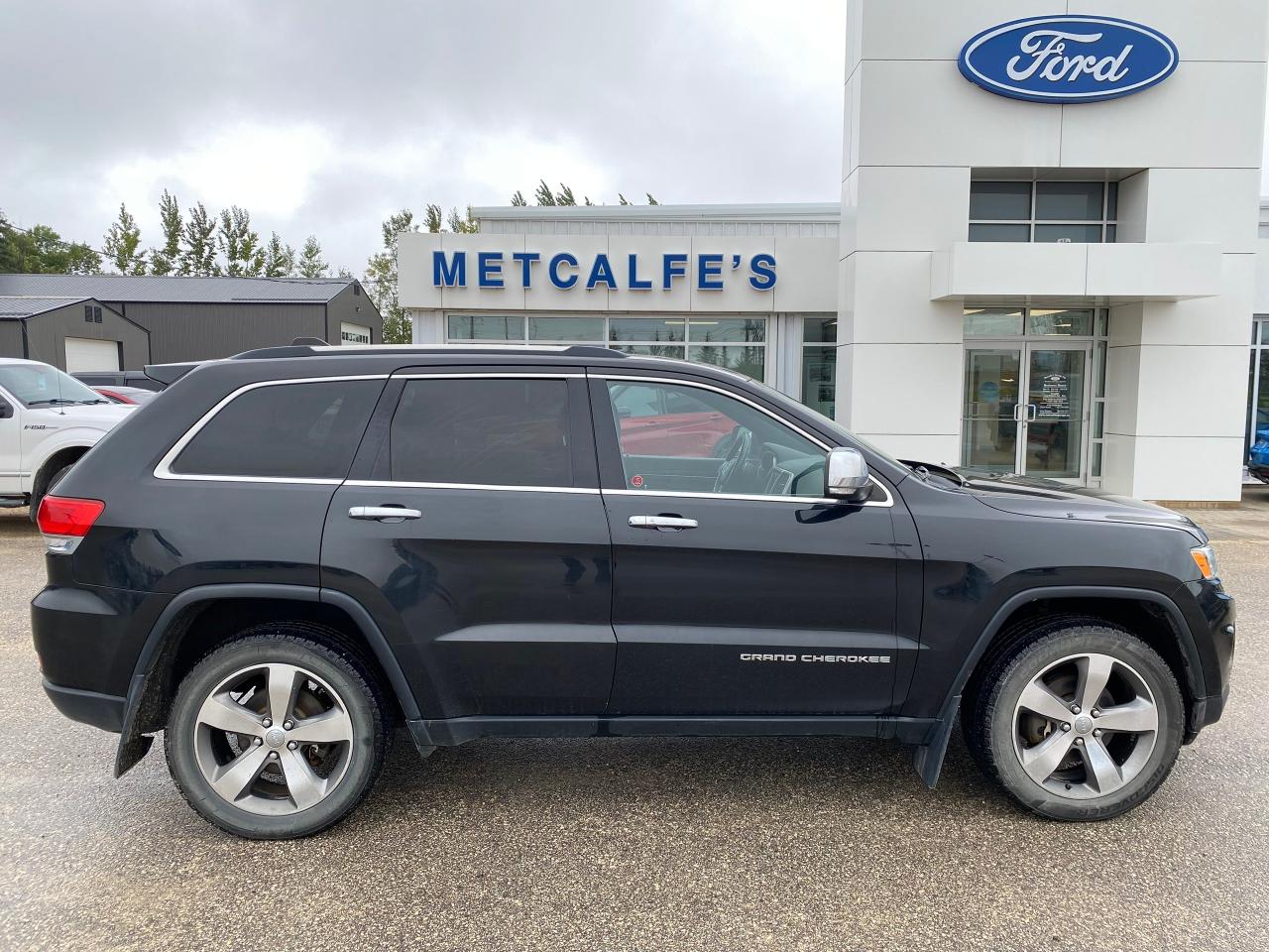 Used 2015 Jeep Grand Cherokee Limited for sale in Treherne, MB