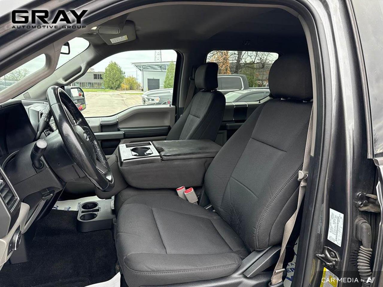 2017 Ford F-150 XLT/5L V8/CREW/4x4 - Photo #13