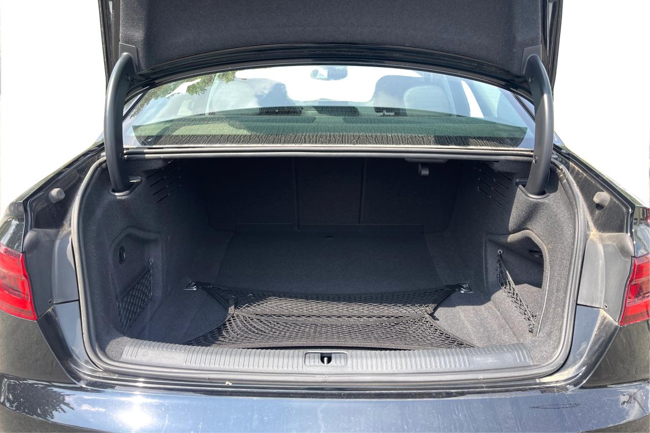 2018 Audi A4 Quattro Progressive - Photo #13