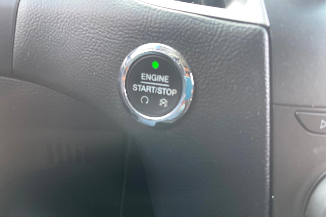 2017 Ford Edge SEL - Photo #23