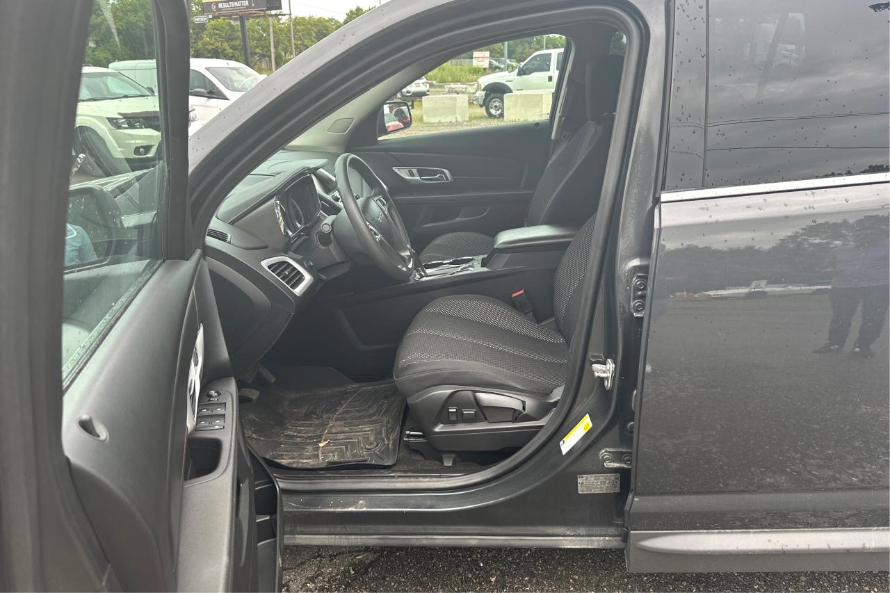 2017 GMC Terrain SLE - Photo #9