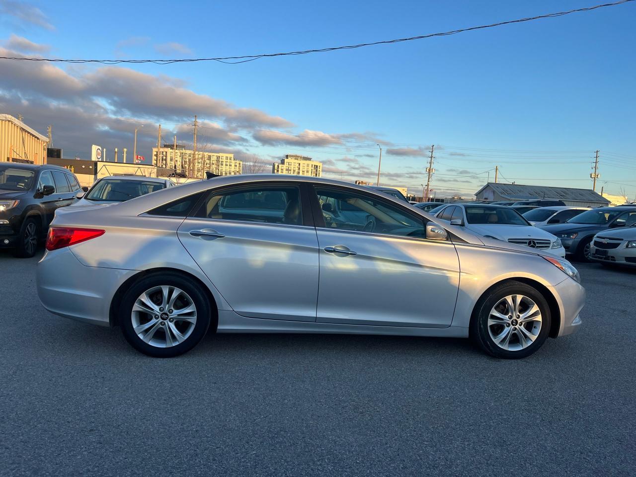2012 Hyundai Sonata LIMITED Photo3