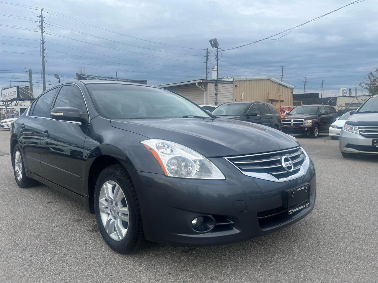 2010 Nissan Altima 2.5 S - Photo #3