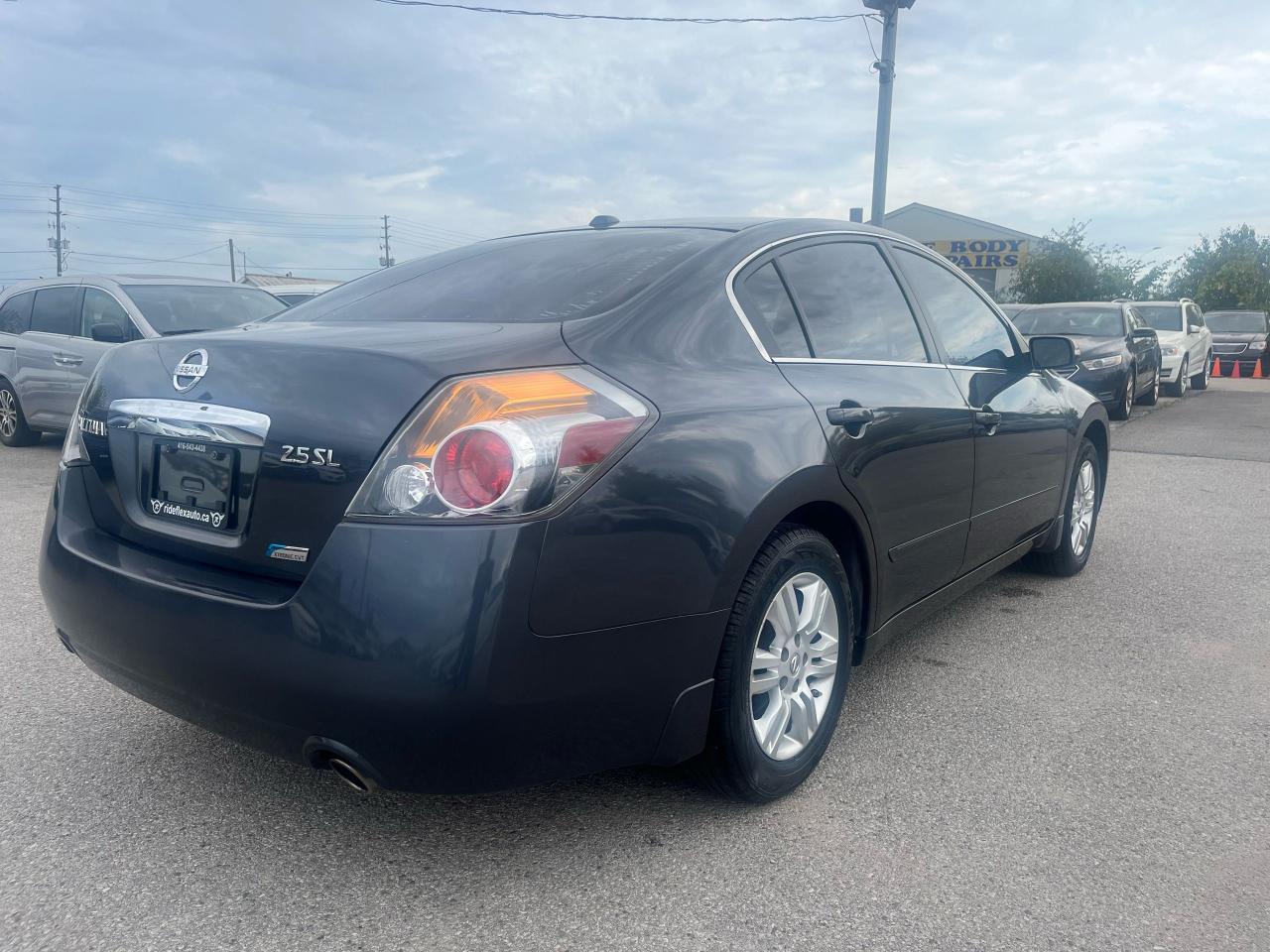 2010 Nissan Altima 2.5 S - Photo #5