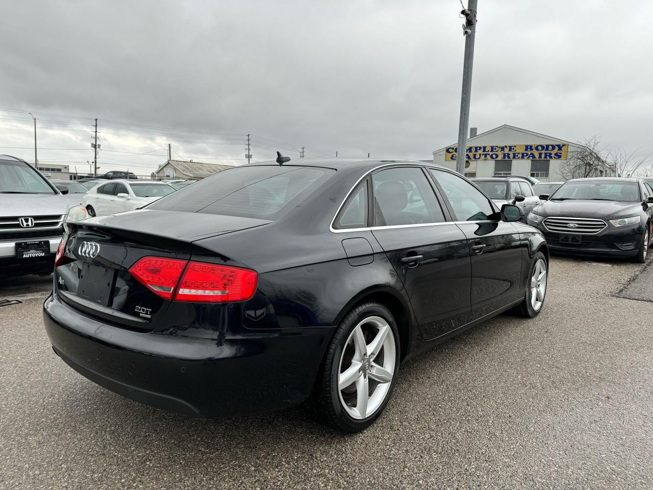 2011 Audi A4 2.0T Premium Plus Photo4