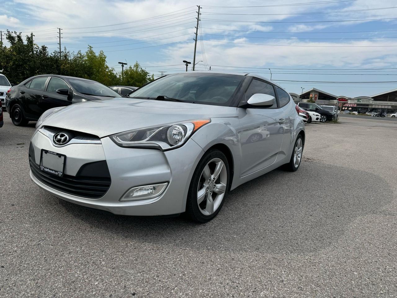 2015 Hyundai Veloster SE - Photo #1