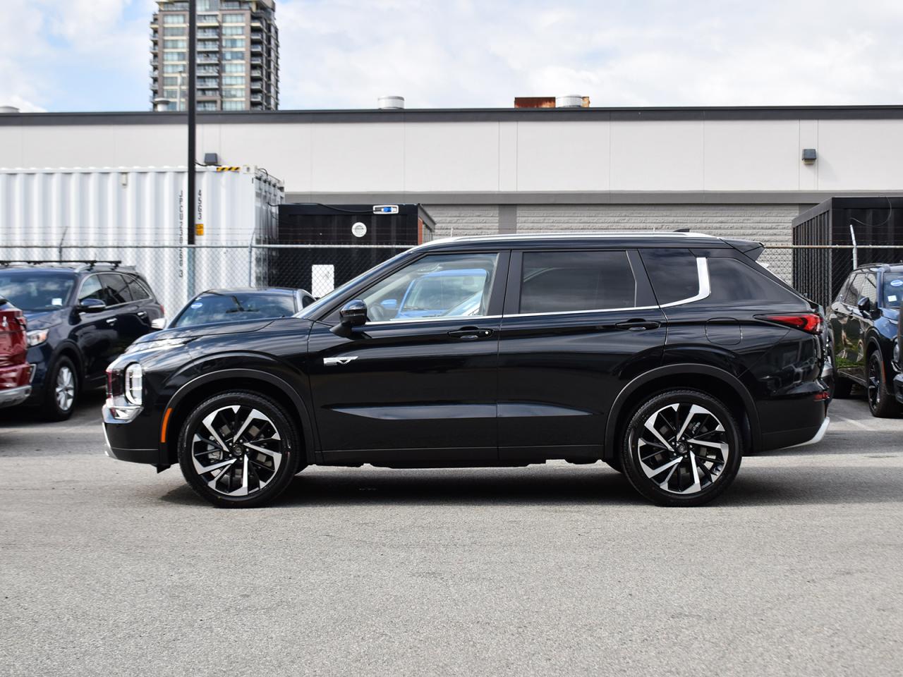 New 2025 Mitsubishi Outlander Phev SEL - Annual Demo Clearout, Huge Savings! for sale in Coquitlam, BC