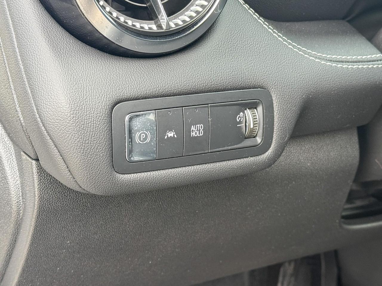 2025 Chevrolet Blazer EV LT FULLY ELECTRIC WITH REMOTE START/ENTRY, HEATED SEATS, HEATED STEERING WHEEL, POWER LIFTGATE, HD SURROUND VISION Photo