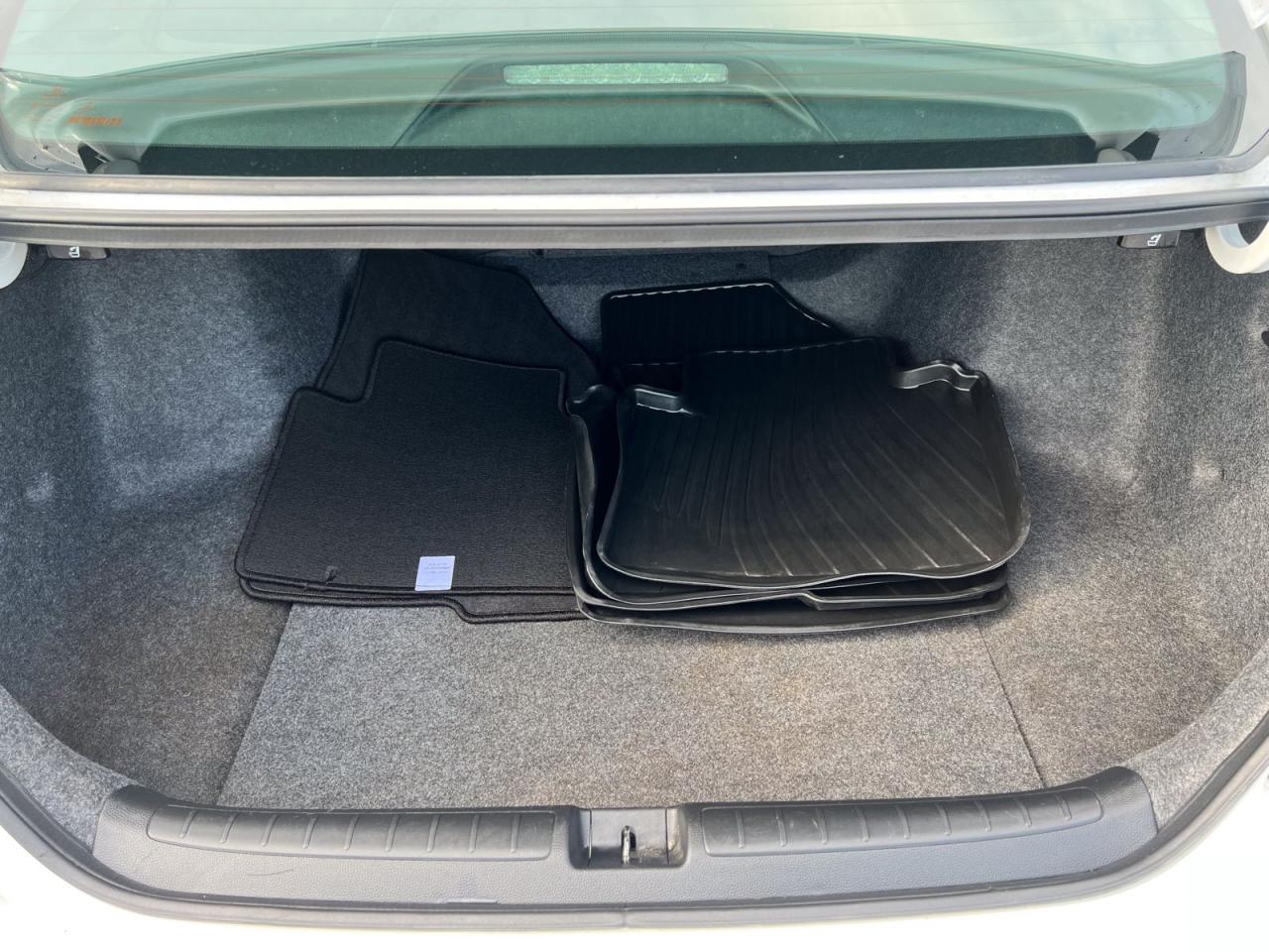 2019 Honda Accord Touring 2.0T 10A - Photo #9