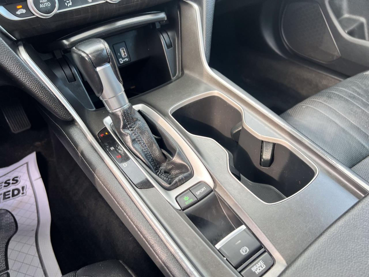 2019 Honda Accord Touring 2.0T 10A - Photo #15