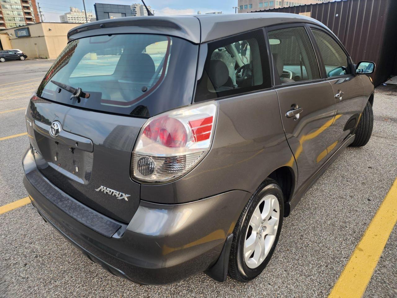 2006 Toyota Matrix 5dr Wgn XR Auto Photo3