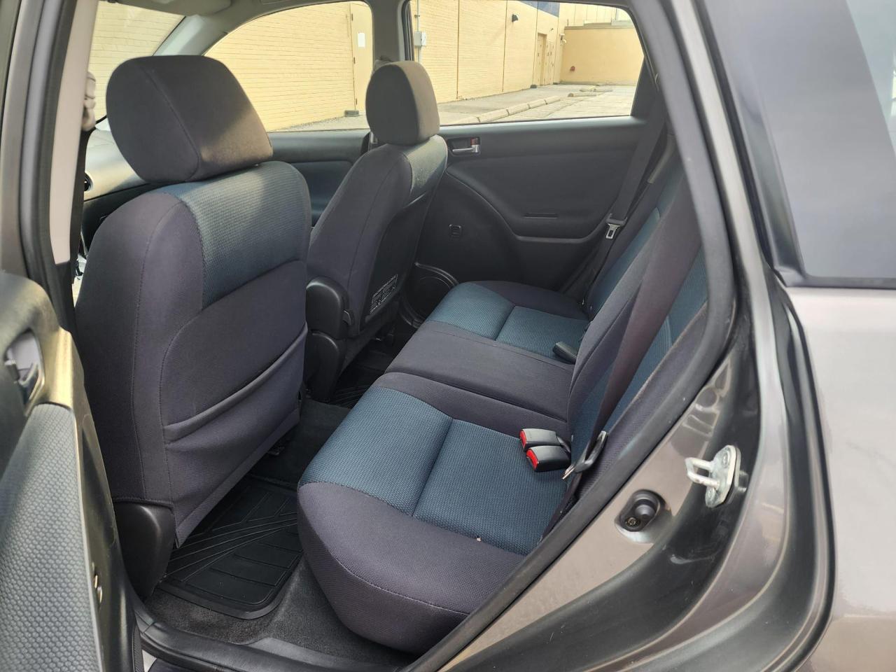 2006 Toyota Matrix 5dr Wgn XR Auto - Photo #6
